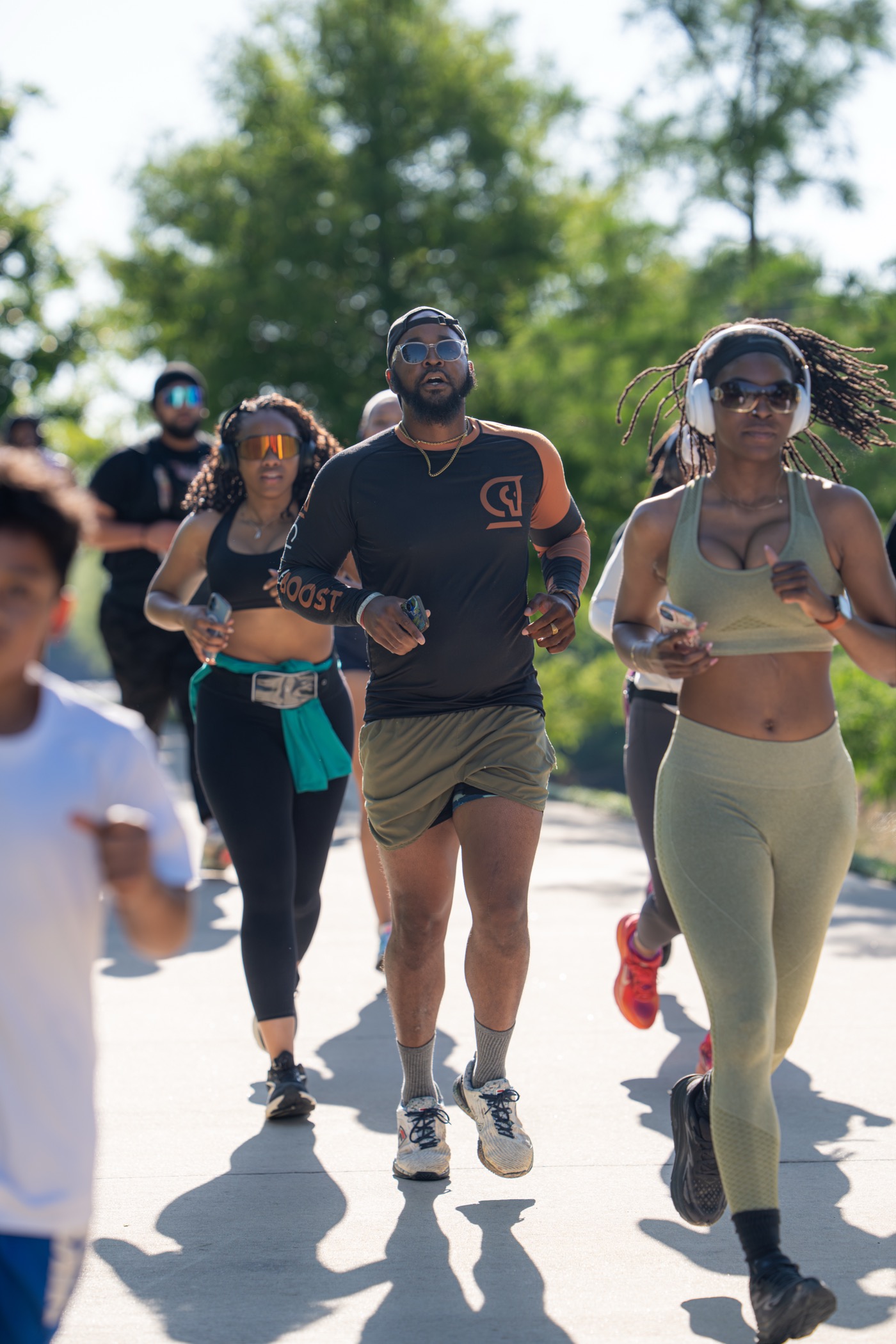 ZFT East River run club Houston — runners in action